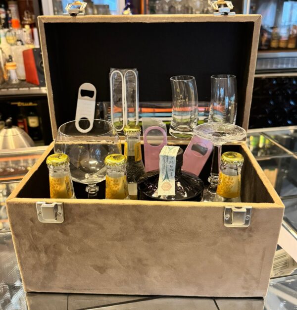 Gift box Hendrick's Gin BAULE