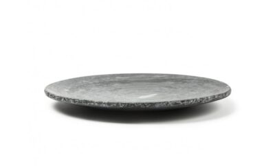 PIATTO IN MARMO NERO BORDO RUSTICO XL